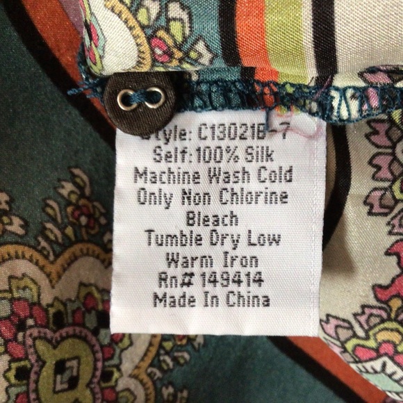 JOHNNY WAS 100% SILK PATCH FINN SILK TOP XXS but relaxed fit, fits a Medium - Picture 11 of 12